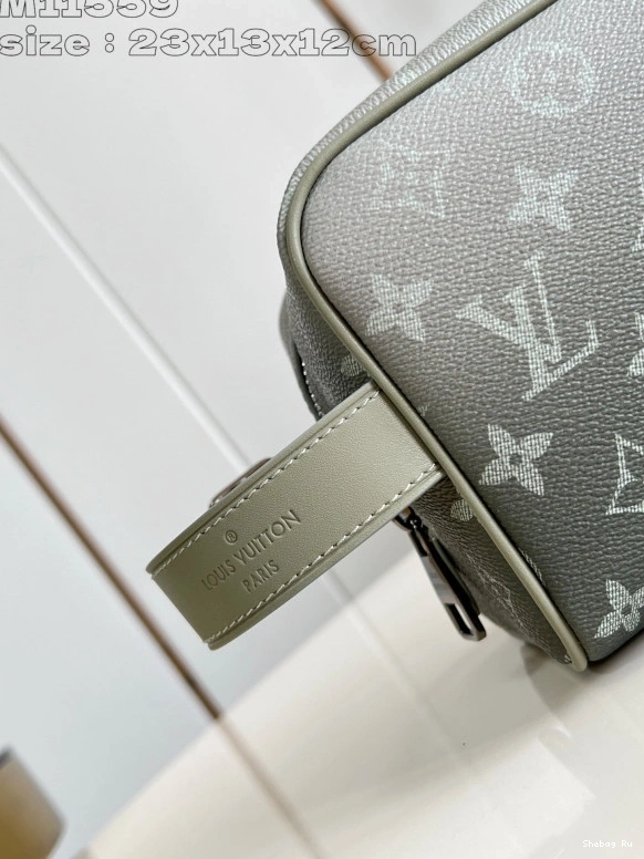KIT bag-23*13*12CM VUITTON DOPP LOUIS LOCKER 0709